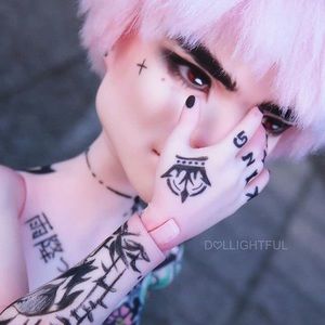 Meet your Posher, Laura